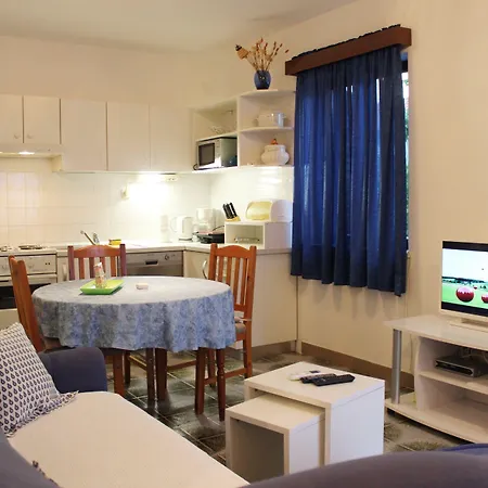 Sweet Life Apartment