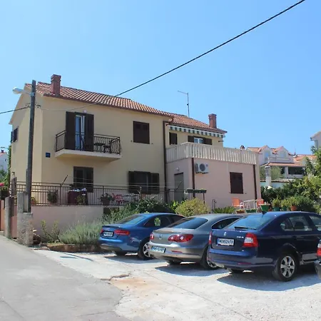 Apartment Sweet Life Supetar